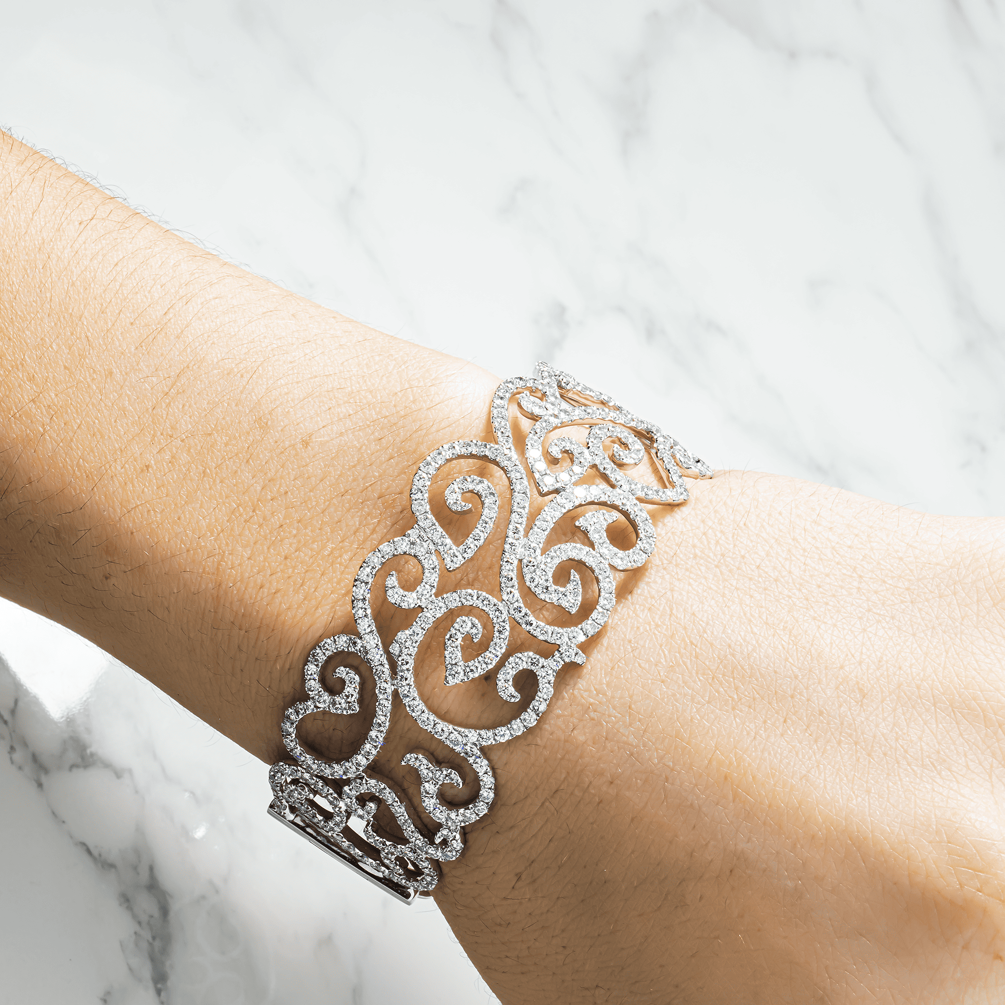 14K White Gold Round Diamond Bangle Bracelet 7.30ct